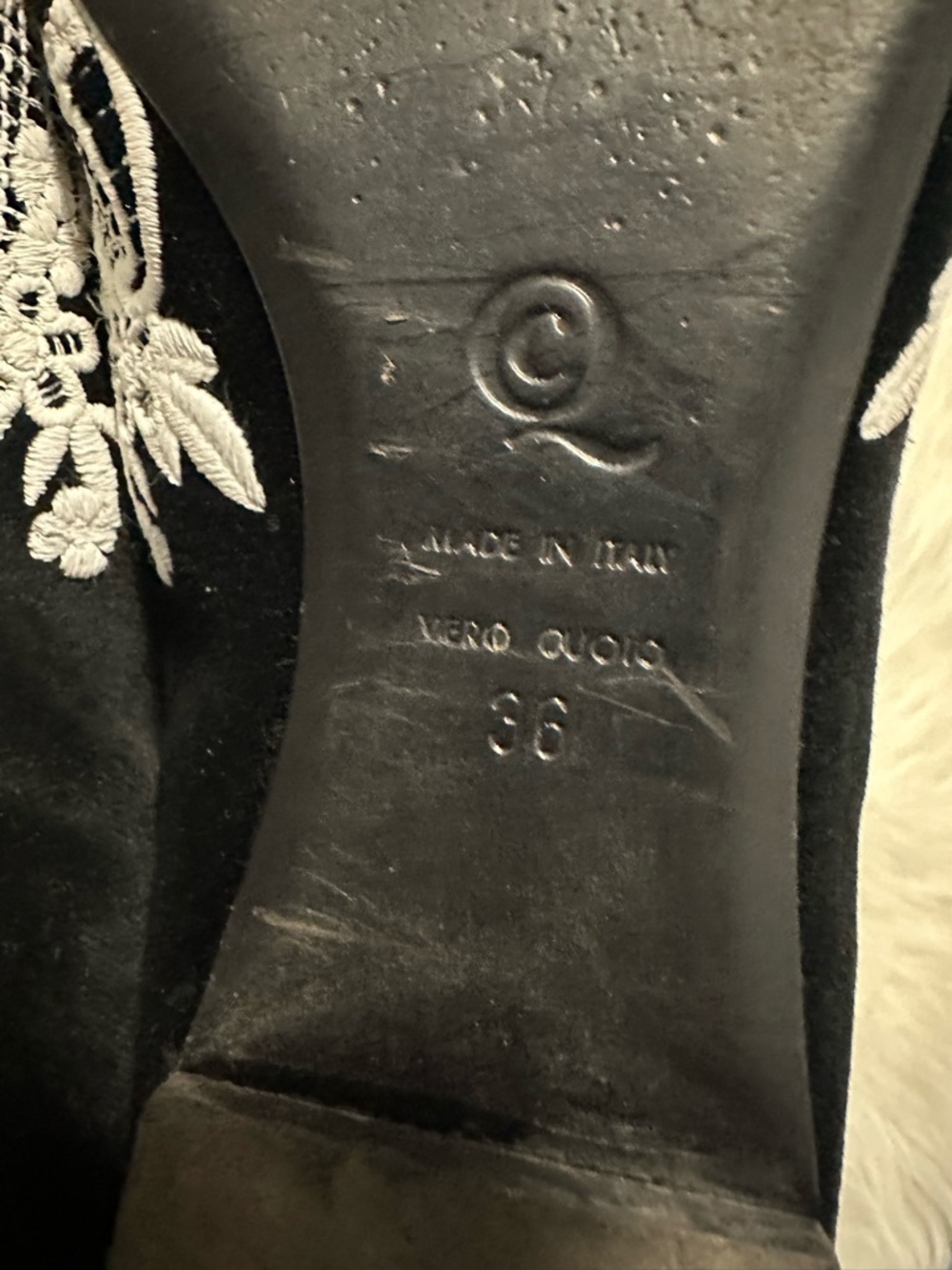 Alexander McQueen Black Suede Lace-Embroidered Pointed Flats sz 36 - Picture 7 of 7